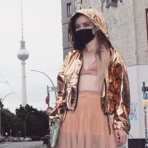 ASOS 90s Style Cropped Festival Metallic Anorak Jacket - Picture 8 of 8